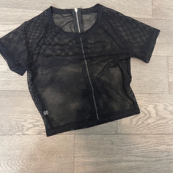 Mesh net crop top - Picture 3 of 6